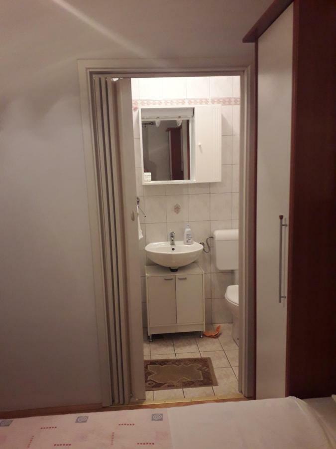 House Krk Hotel Кърк Екстериор снимка